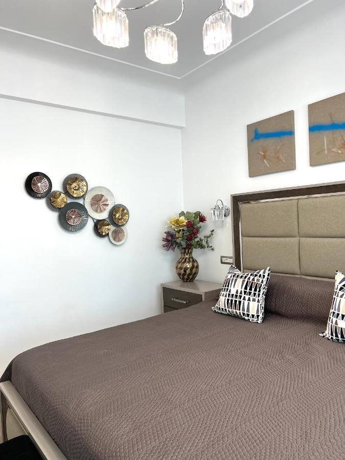 Sky View - Luxury Apartament - Sanador Victoriei Bucharest Exterior photo